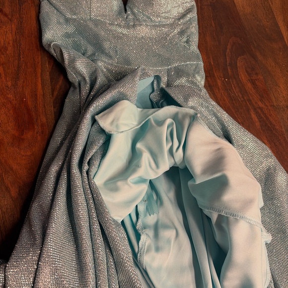 B Darlin Sage Shimmer Prom Gown 1/2 Slit $119 Retail - Picture 8 of 8